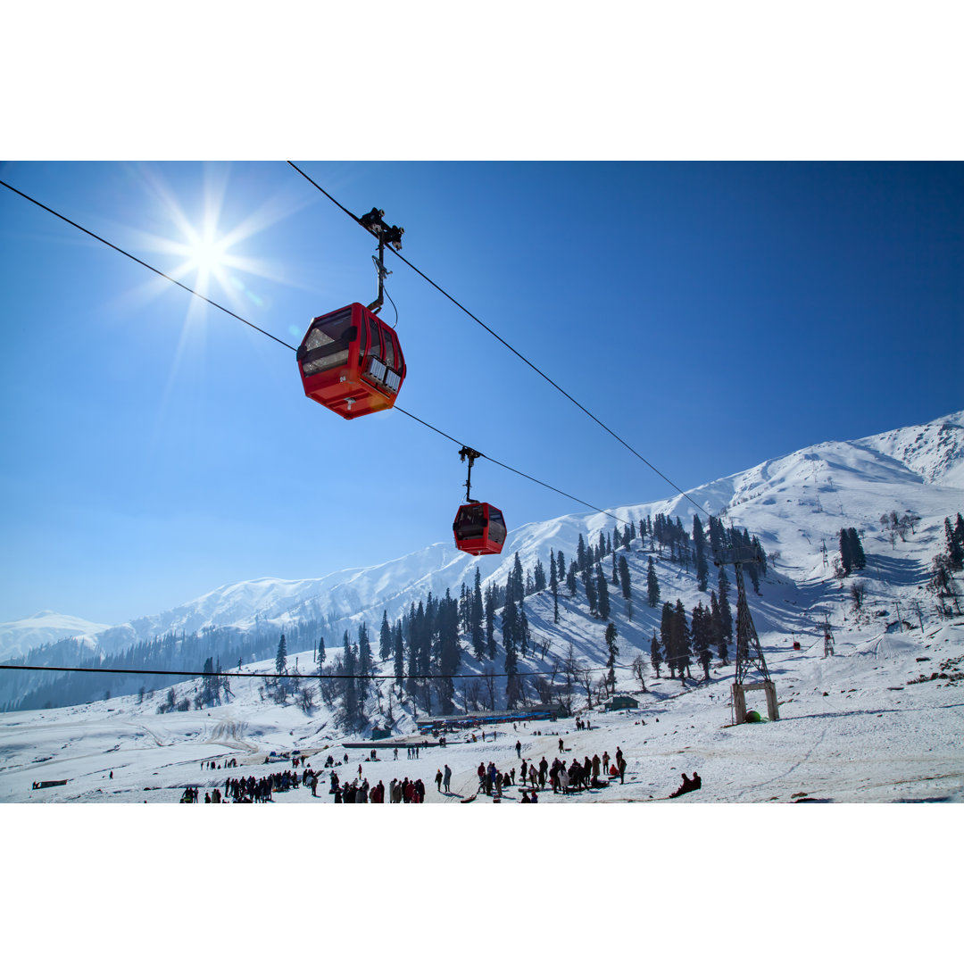 Leinwandbild Gandola-Seilbahn in Gulmarg