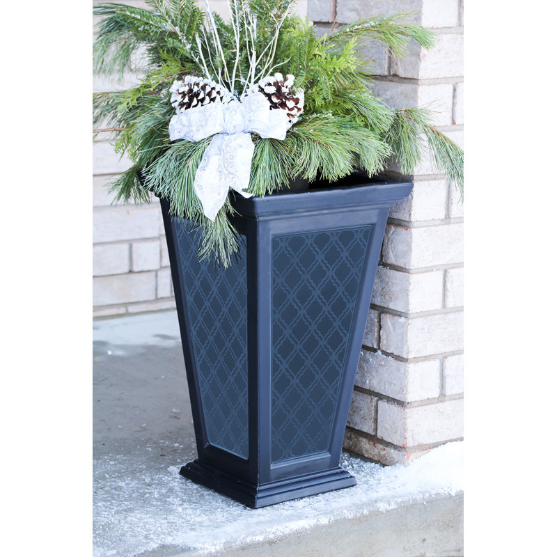 Aaliyah Self-Watering Pot Planter