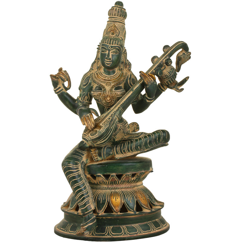 La gracieuse Sarasvati fait de la musique sur sa figurine Veena, Vert antique
