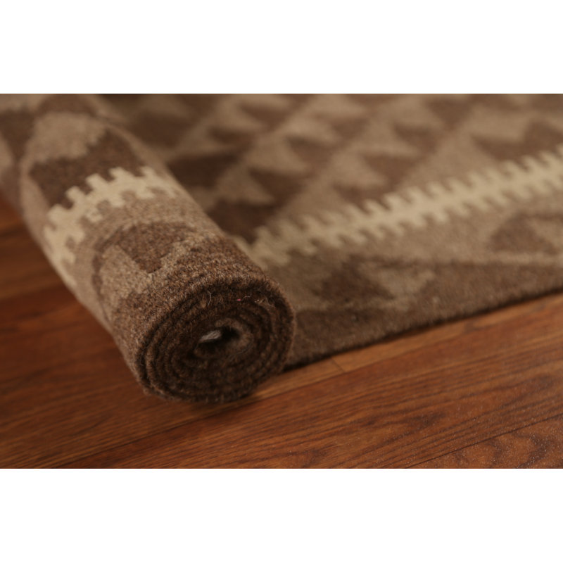 Tapis brun tissé à la main Kilim 5 x 7