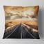 Coussin à imprimé paysage paysage à travers le désert-915543466-915543478