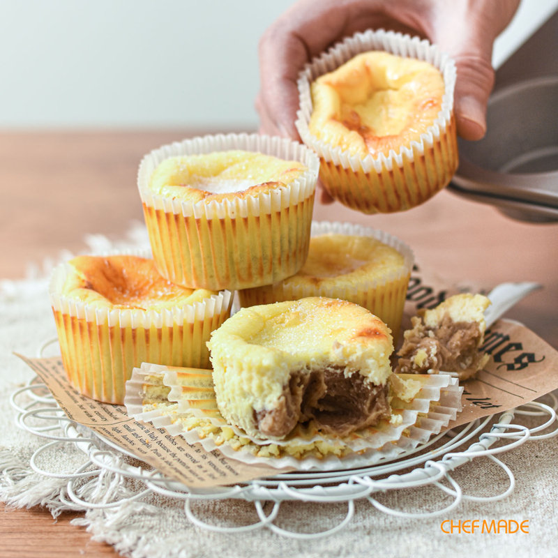 CHEFMADE 6 Cavity Muffin Cake Pan, 1" H x 10" W x 7" D