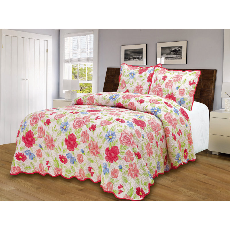 Emma Polyester Floral Quilt, Queen Quilt + 2 Sham