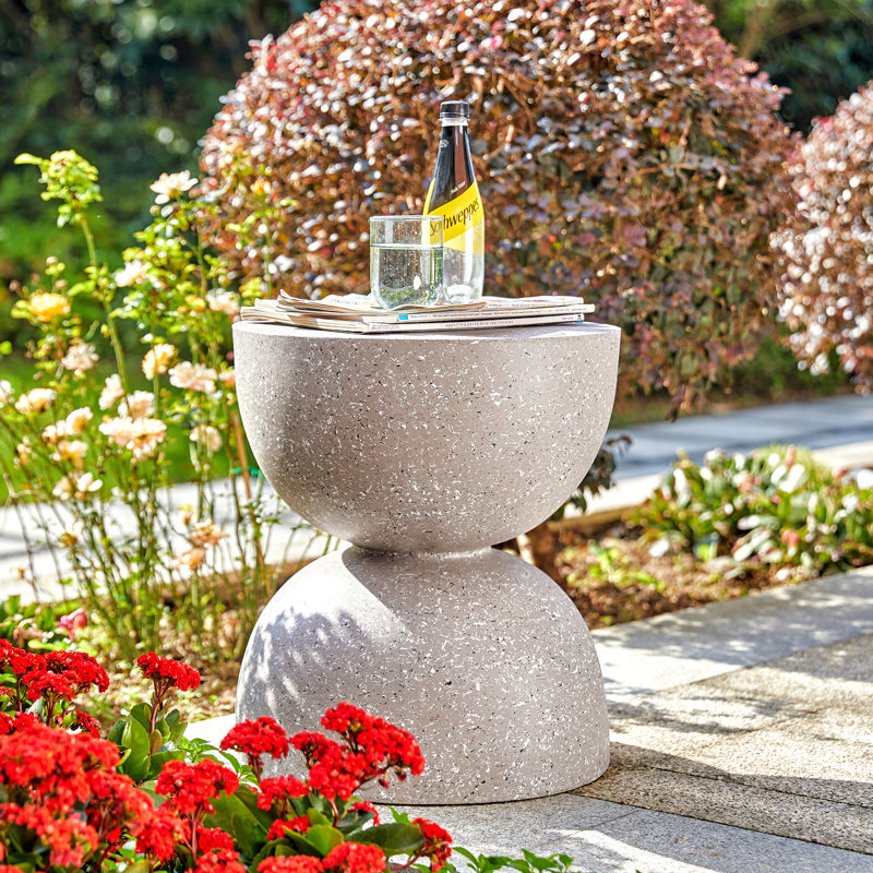 Tabouret d'appoint 17,75 po de hauteur, Terrazo rose