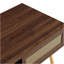 Table basse en rotin PE, porte coulissante pour le rangement, pieds en bois, table moderne pour le salon, couleur noyer