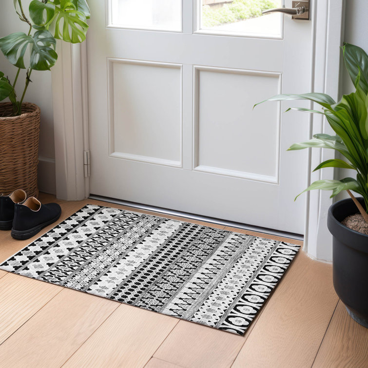 Tapis noir Prisco lavable à la machine de qualité supérieure