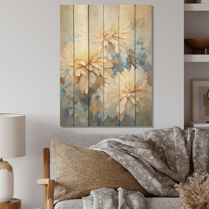 «Simplicity Mums Bloom» en beige et bleu estompé - art sur bois de pin naturel, H 32 po x l 24 po