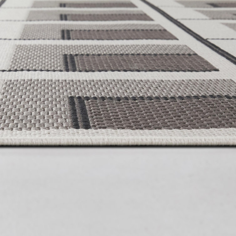 Rectangle Kamran Geometric Machine Woven Polypropylene Indoor / Outdoor Area Rug in Tan