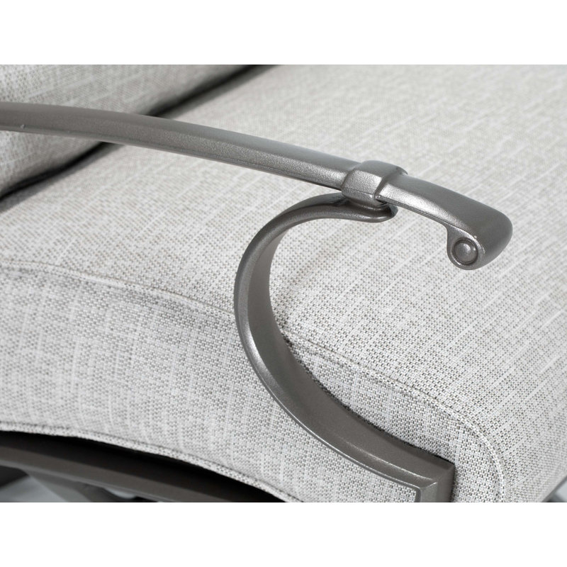 Manor Outdoor Lounge Chair