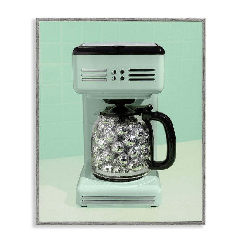 Giclée sur table avec cafetière disco, design par Lish Creative, Giclée de ferme grise encadrée, 20 x 16