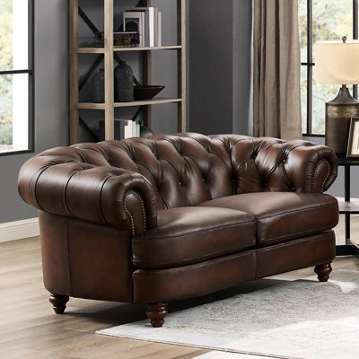 Cuir - intérieur véritable avec ressorts ensachés. Base en bois robuste. Arrière. Siège mi-ferme. . 39,3 po de largeur. Poids de 125,79 lb. Assise de luxe de 40,5 po avec poids de 149 lb. Mousse Comfort Comfort