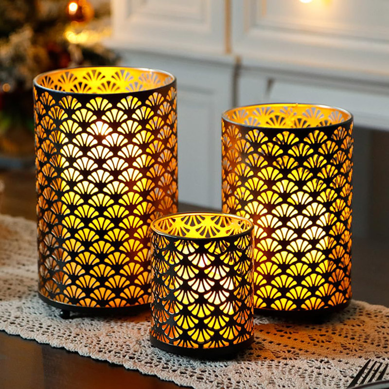 Ensemble de 3 bougeoirs en métal et porte-bougie de style vintage