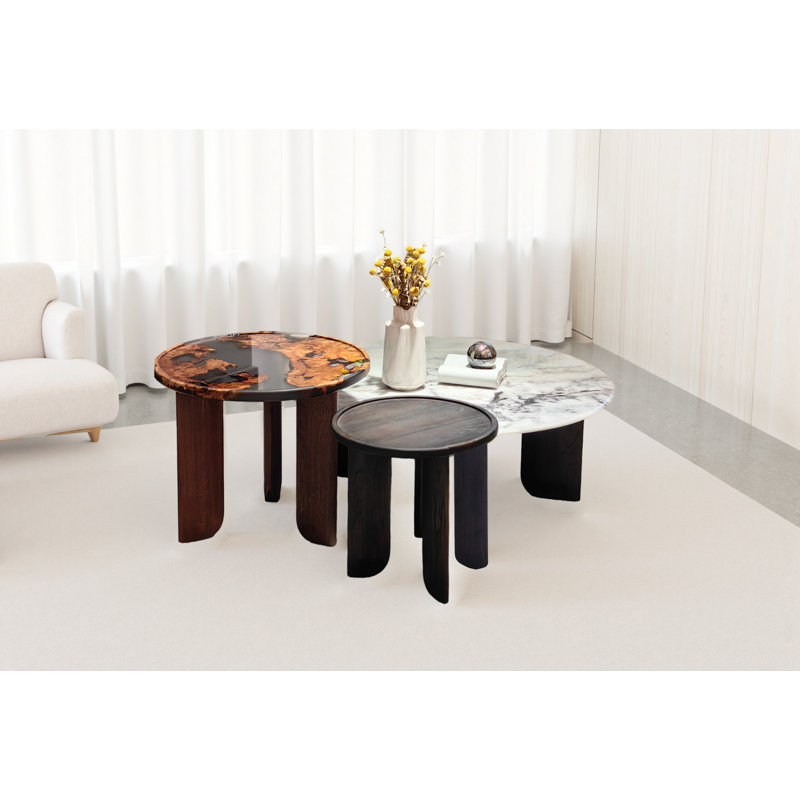 Ensemble de 3 tables basses gigognes rondes en marbre, résine et bois