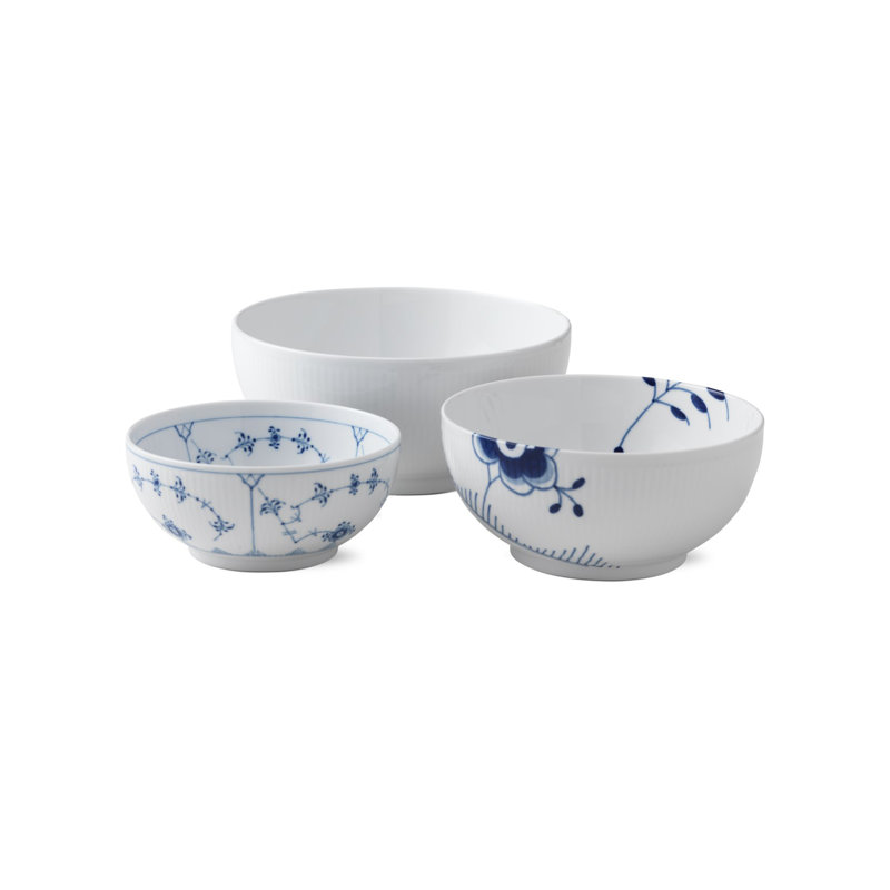 Royal Copenhagen History Mix Gift 47 fl oz. 3-Piece Serving Bowl Set, 5" H x 7" W x 7" D