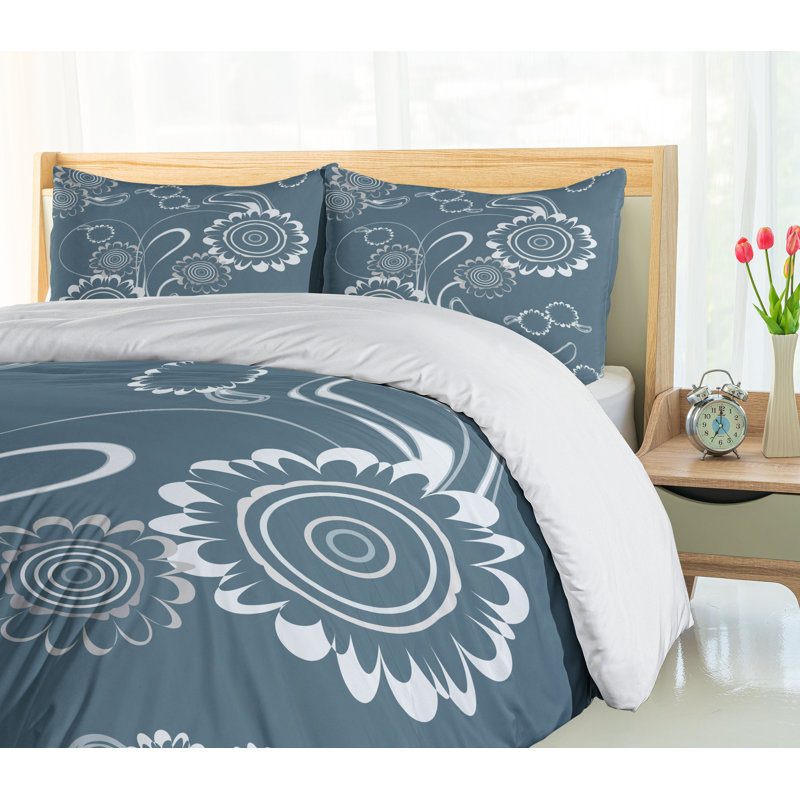 No Duvet Cover, California King Duvet Cover + 2 Standard Shams
