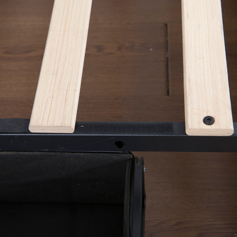 Cadre de lit plateforme en métal Queen Size avec tête de lit de rangement, station de chargement USB et lumière DEL, jaune