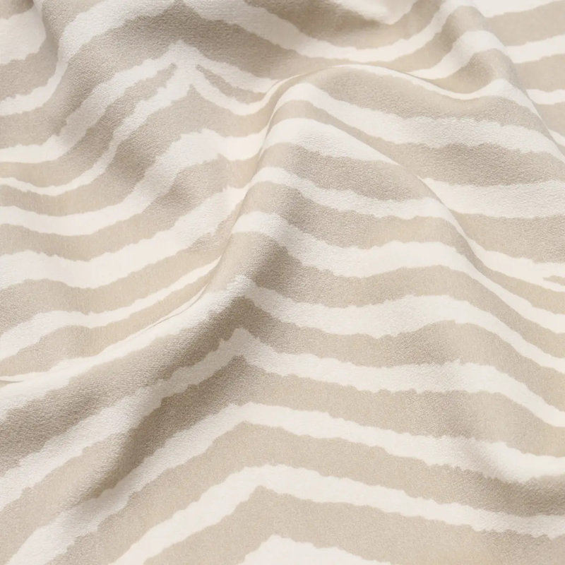 Blixen Velvet Fabric, Green