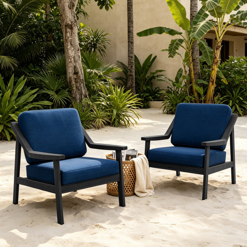 Chaises longues d'extérieur en bois de teck avec coussin et accoudoirs Marlo, Marine, Noir
