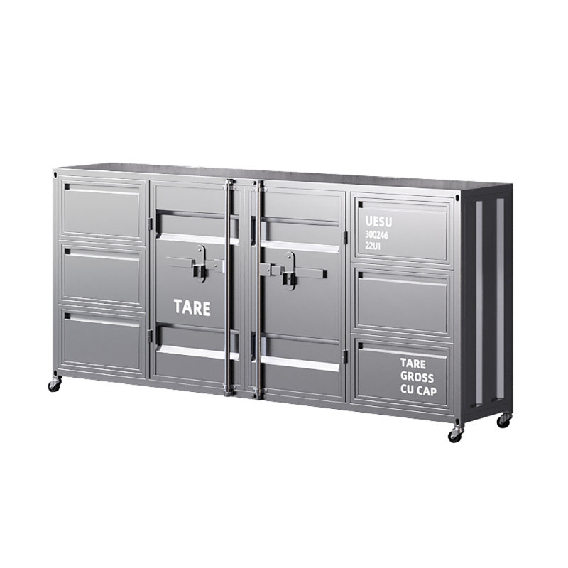 Buffet en acier, Argent