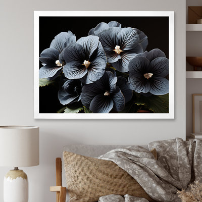 «Black Pensies Black Emerge From The Shadows», reproduction sur toile
