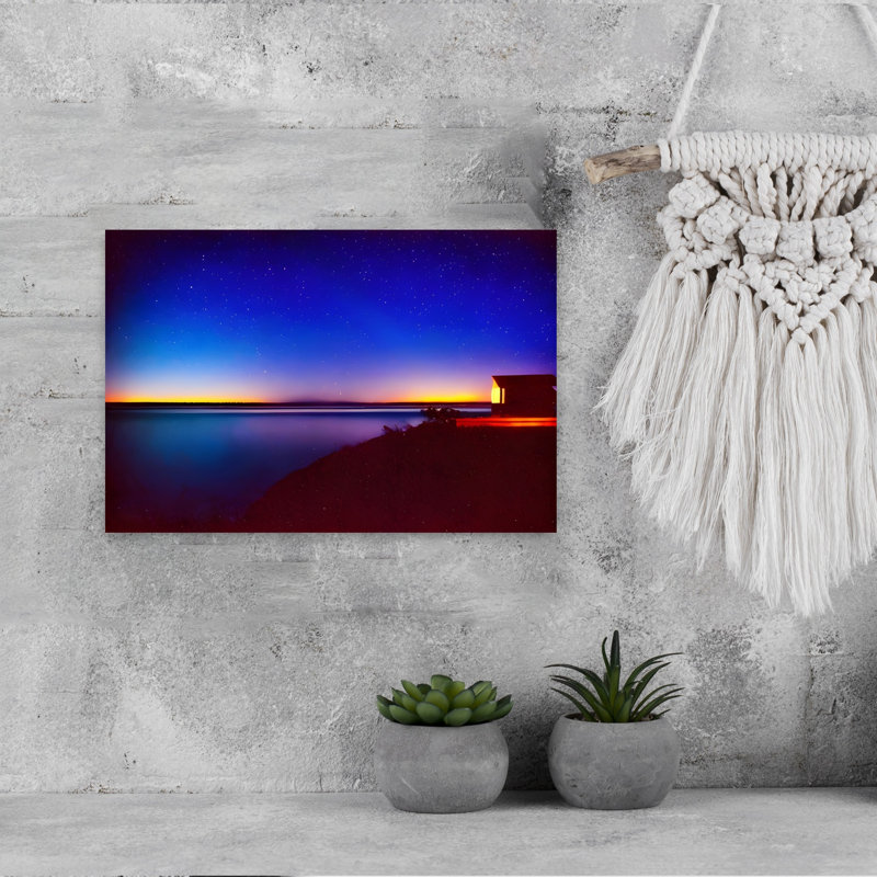 Tableau mural « Cabane sous les étoiles » : Paysage côtier coloré, paisible et serein, H 12 po x l 18 po