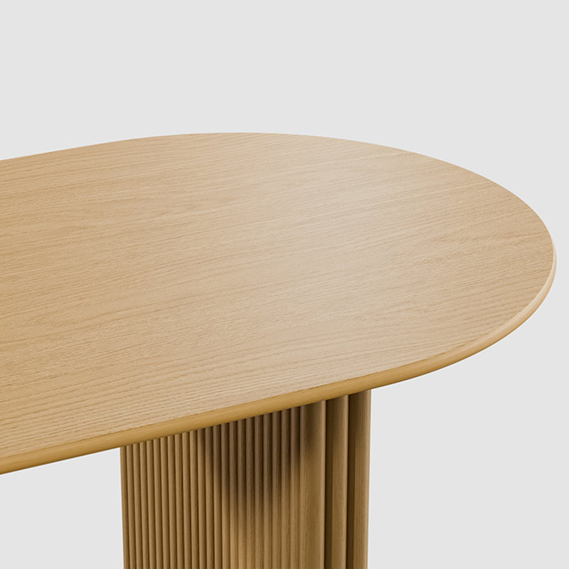 Table de salle à manger ovale moderne de style ferme Bren 79 po avec pied cannelé et fini mat en bois., Chêne