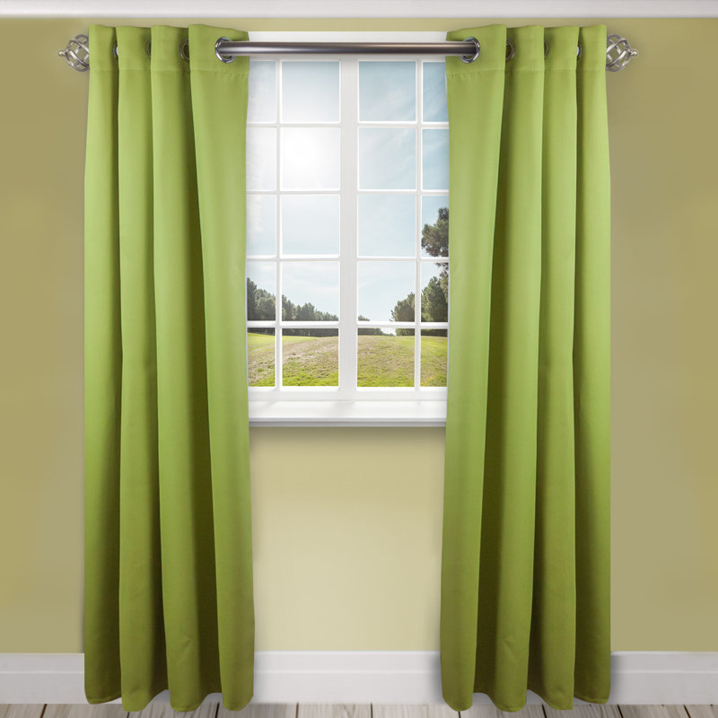 Panneau de rideau simple obscurcissant synthétique avec œillets Polen Drapery, 96 po x 108 po, Vert
