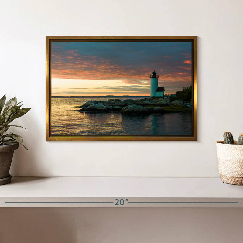 Coucher de soleil sur le phare d'Annisquam, Cadre flottant doré, 13 po x 9 po