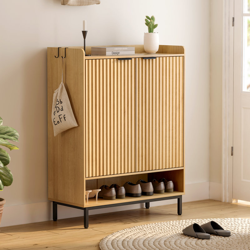 Grande armoire à chaussures avec portes, Chêne
