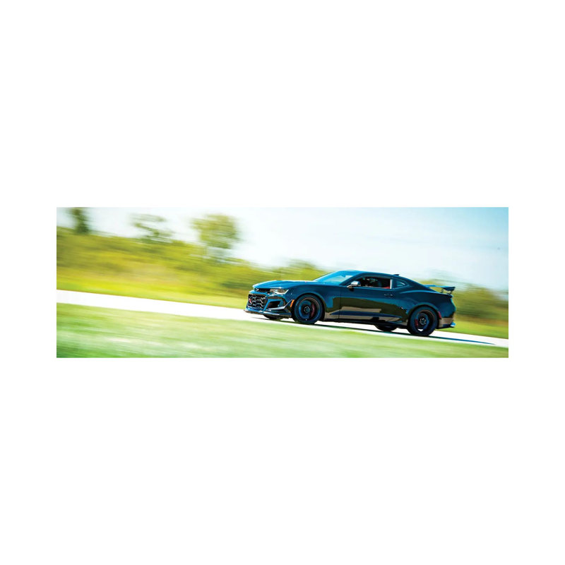 Camaro bleu bleu en mouvement, H 12 po x l 36 po x P 1,5 po
