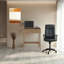 Bureau d'ordinateur Hills avec 2 tablettes latérales et surface de travail spacieuse pour les bureaux à domicile modernes