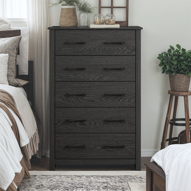 Commode 5 tiroirs H 46,7 po Walter, Chêne gris foncé