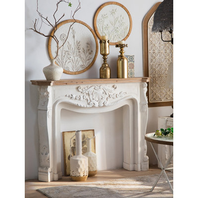 Armoire décorative française rétro