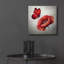 «Papillon rouge et fleur de coquelicot rouge» par Rey Klimt, art mural en verre acrylique, 12 po x 12 po