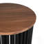 Table d'appoint en bois d'acacia massif, durable et élégante pour les intérieurs modernes