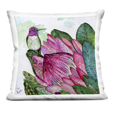 Coussin décoratif imprimé colibri et Protea par Lisa Morales