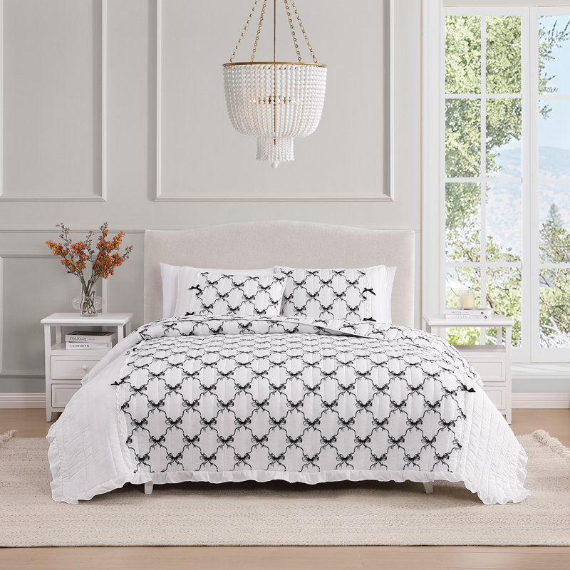 Maisy Bows Mauve White All-Season Embellished Ruffle Reversible Quilt Set, Full Quilt + 2 Shams, Black;Ivory