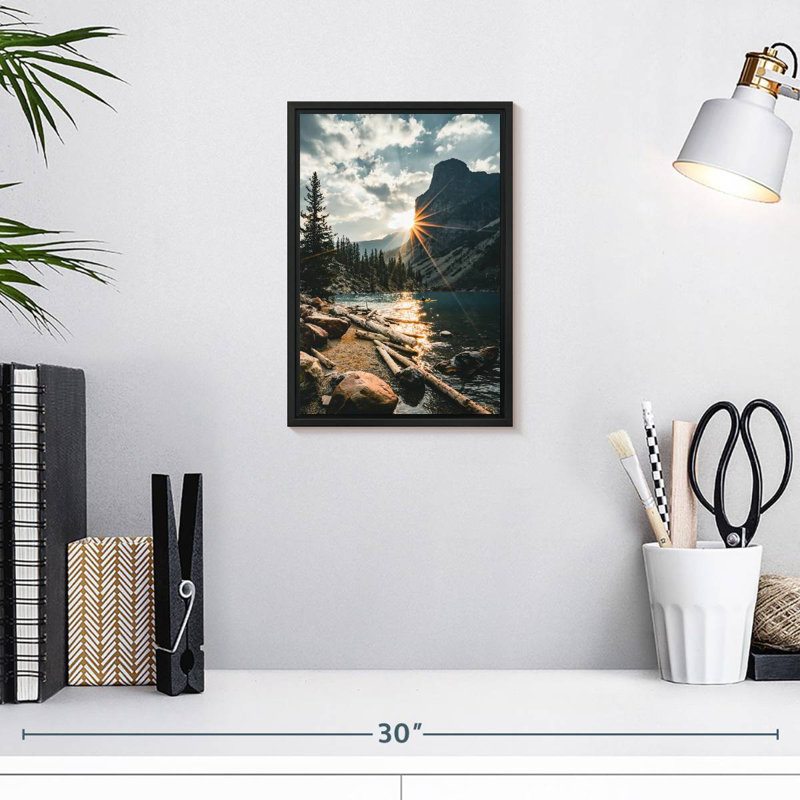 Moraine Lake Sunburst, 9 po x 13 po, Cadre flottant noir