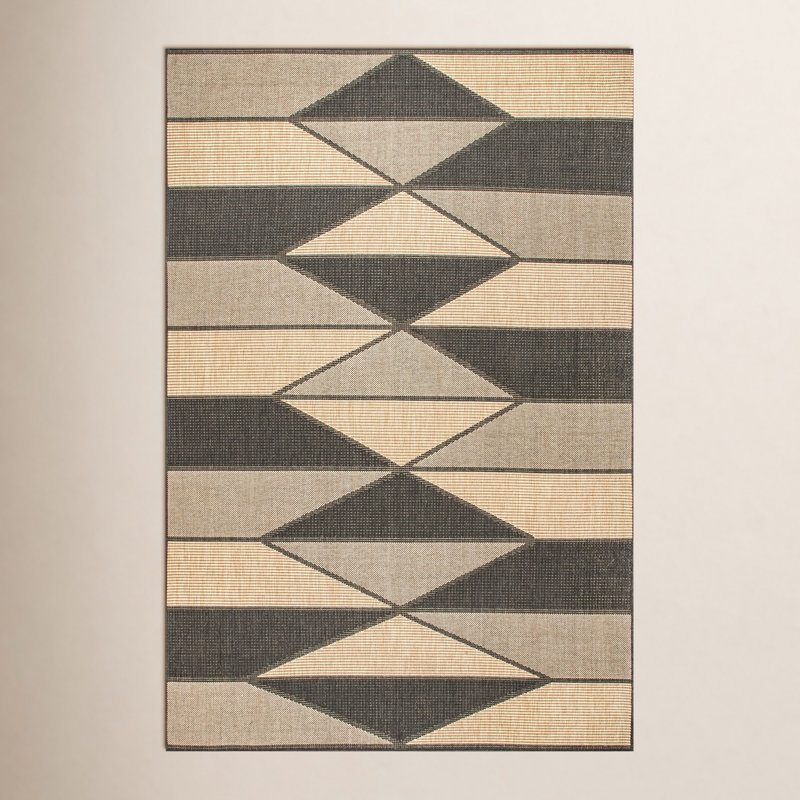 Tapis intérieur / extérieur gris anthracite / beige / gris Sanjuana, Rectangle 6 pi 7 po x 9 pi