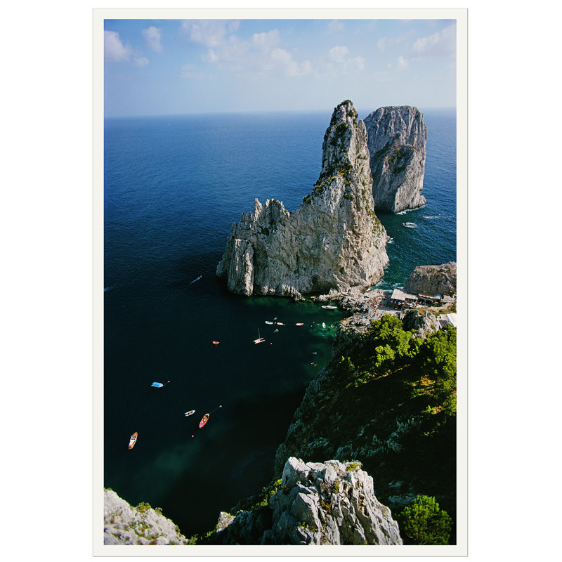 Getty Images, "Faraglioni Rocks", Slim Aarons, août, Sans cadre, H 50,5 po x l 34,5 po