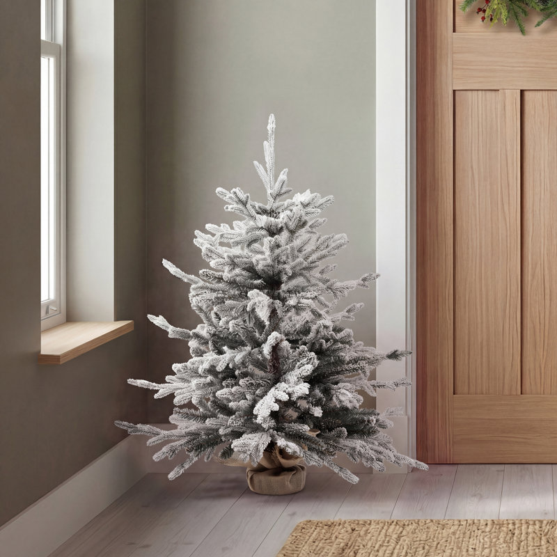 Luxury 91.5H Pre-lit Snowy Christmas Tree