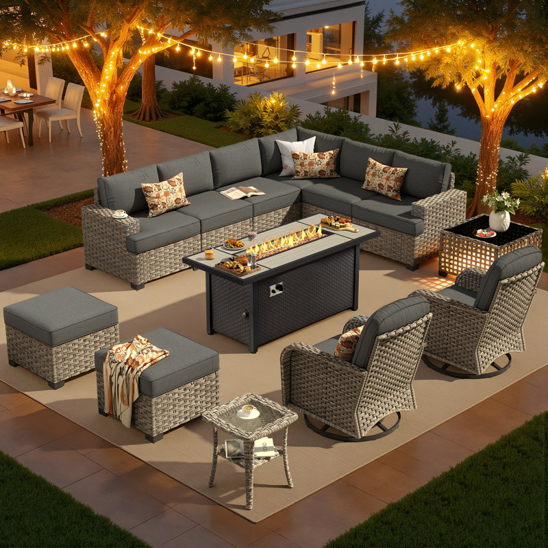 Ensemble modulaire de patio 13 pièces avec chaises berçantes pivotantes Carolle, ensemble de revêtement en osier de rotin avec table basse rougeoyante, ensemble de canapé d'extérieur avec foyer pour terrasse extérieure