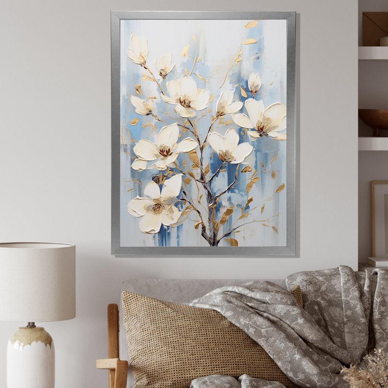 «White and Blue Magnolias Blossom IV», reproduction sur toile, Cadre simple argenté, H 44 po x l 34 po x P 1,5 po