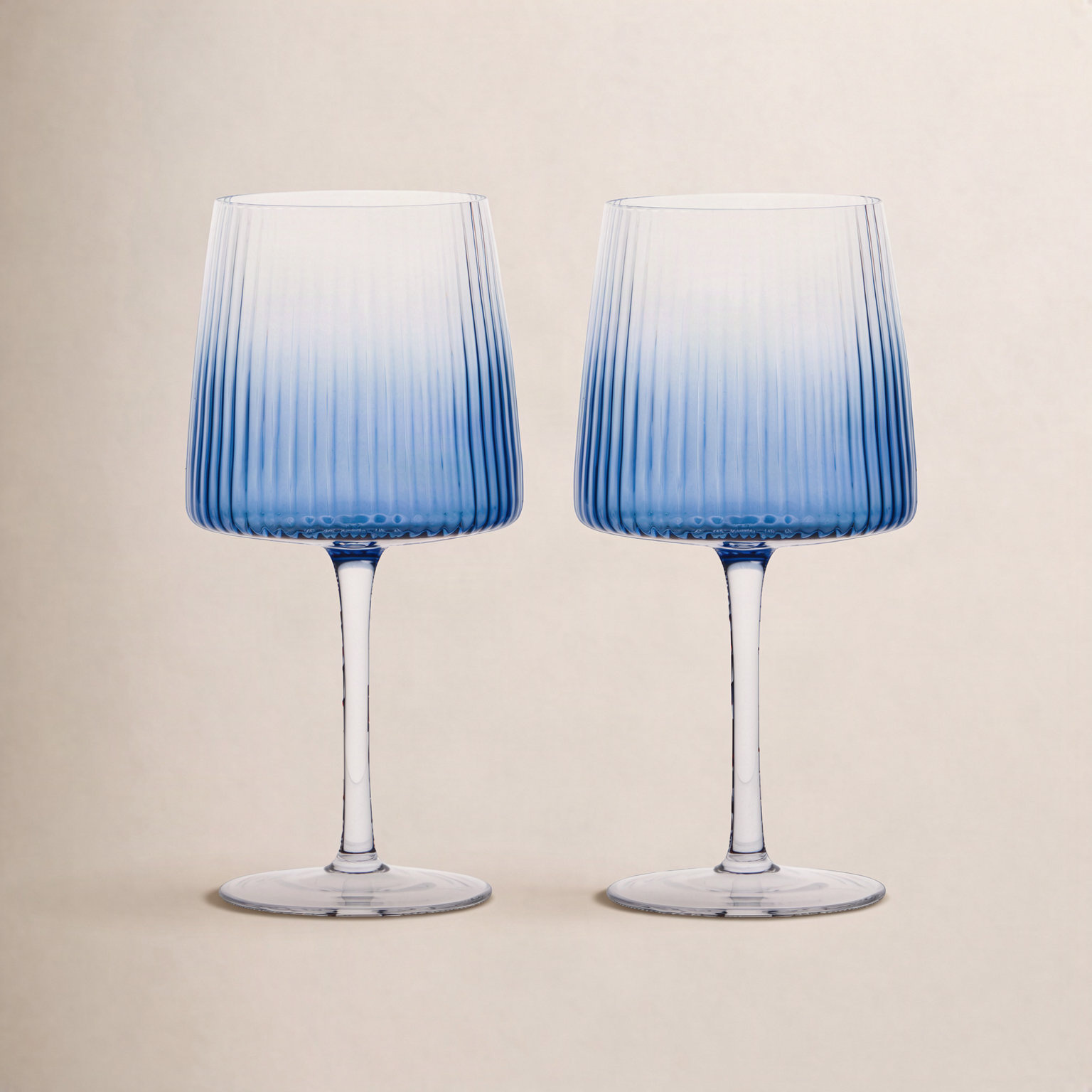 Zoya Ribbed Gin Balloon Glass, Blue
