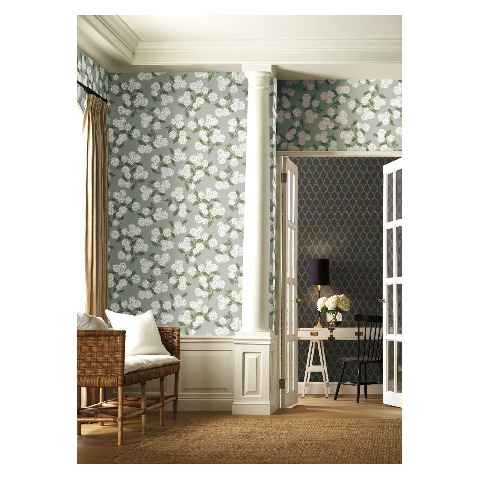 Hydrangea 27' x 27" Wallpaper, Gray/White