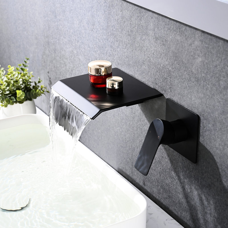 Robinet de lavabo de salle de bain Modern Waterfall, Noir mat