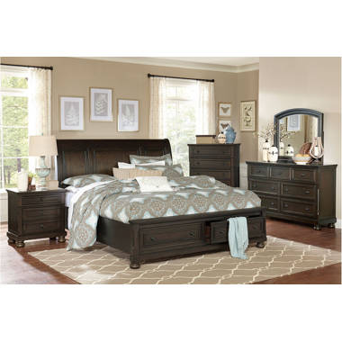 Signature Design by Ashley Russelyn 3 Piece Queen Bedroom Set in