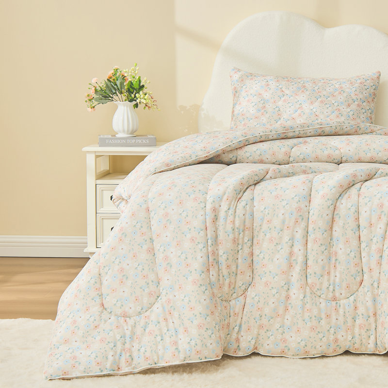 Full Comforter Set for Kids and Teens – 3 Pcs All-Season Bedding with Skin-Friendly Lightweight Quilt & Pillowcase, Cream