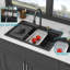 Évier de cuisine encastré en quartz noir 33 po x 22 po, poste de travail avec robinet coulissant et cascade d'eau brillante quartz 33 po x 22 po, conception compacte-121637959