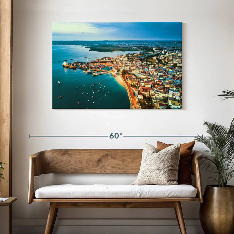 Vue aérienne du port de Gillard Zanzibar, H 30 po x l 45 po